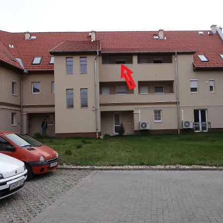 Stefi Apartman 아파트 *