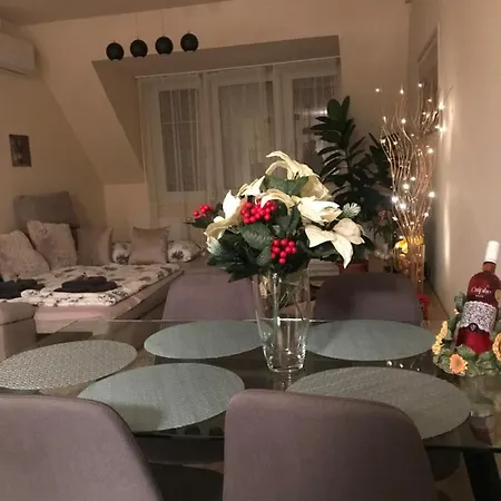 Stefi Apartman شقة إغير