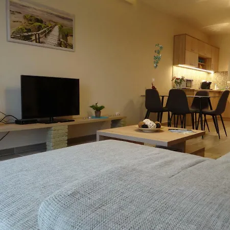 شقة Stefi Apartman إغير