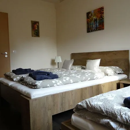شقة Stefi Apartman إغير