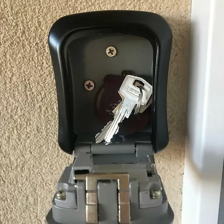 شقة Stefi Apartman
